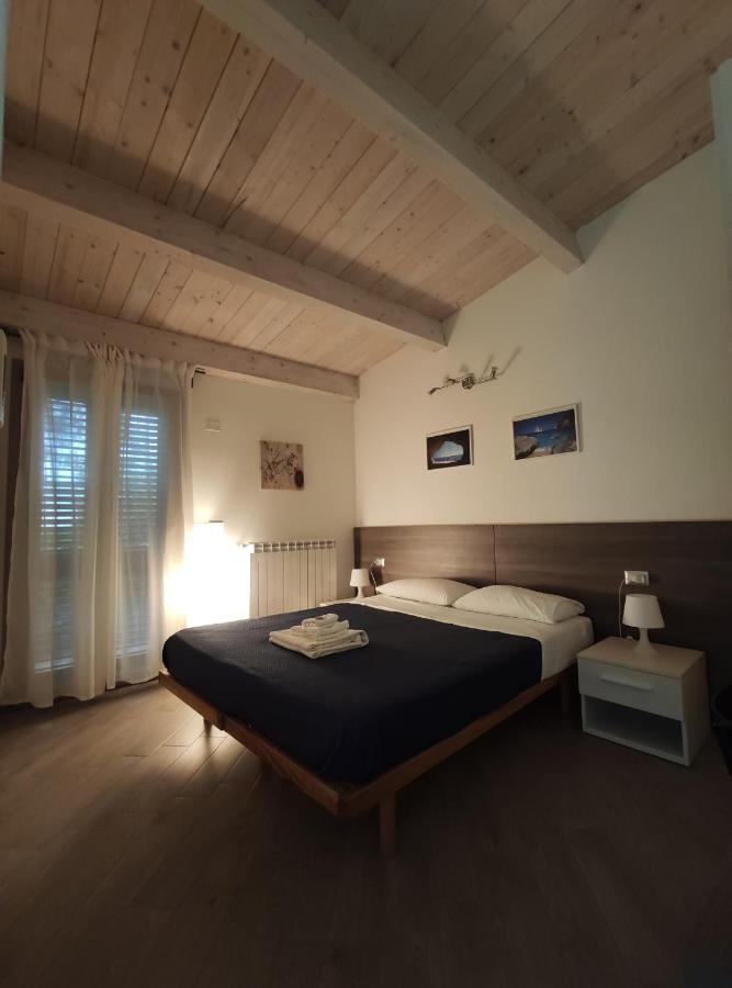Bed and Breakfast Memento Ossi Exteriér fotografie